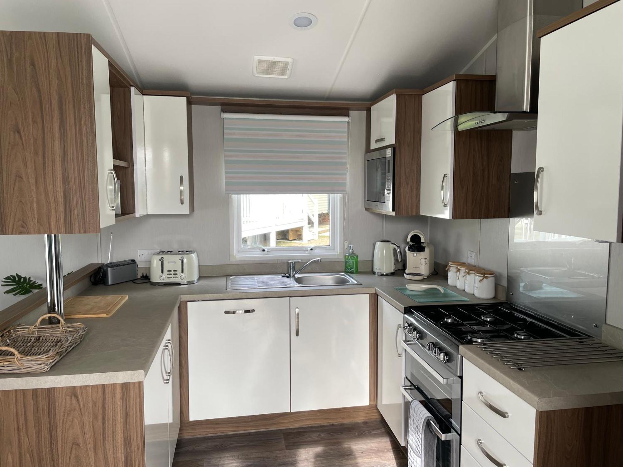 6 Berth Comfy Homely Caravan, Dog Friendly Belton with Browston 외부 사진